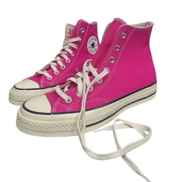 Athletic_Shoes